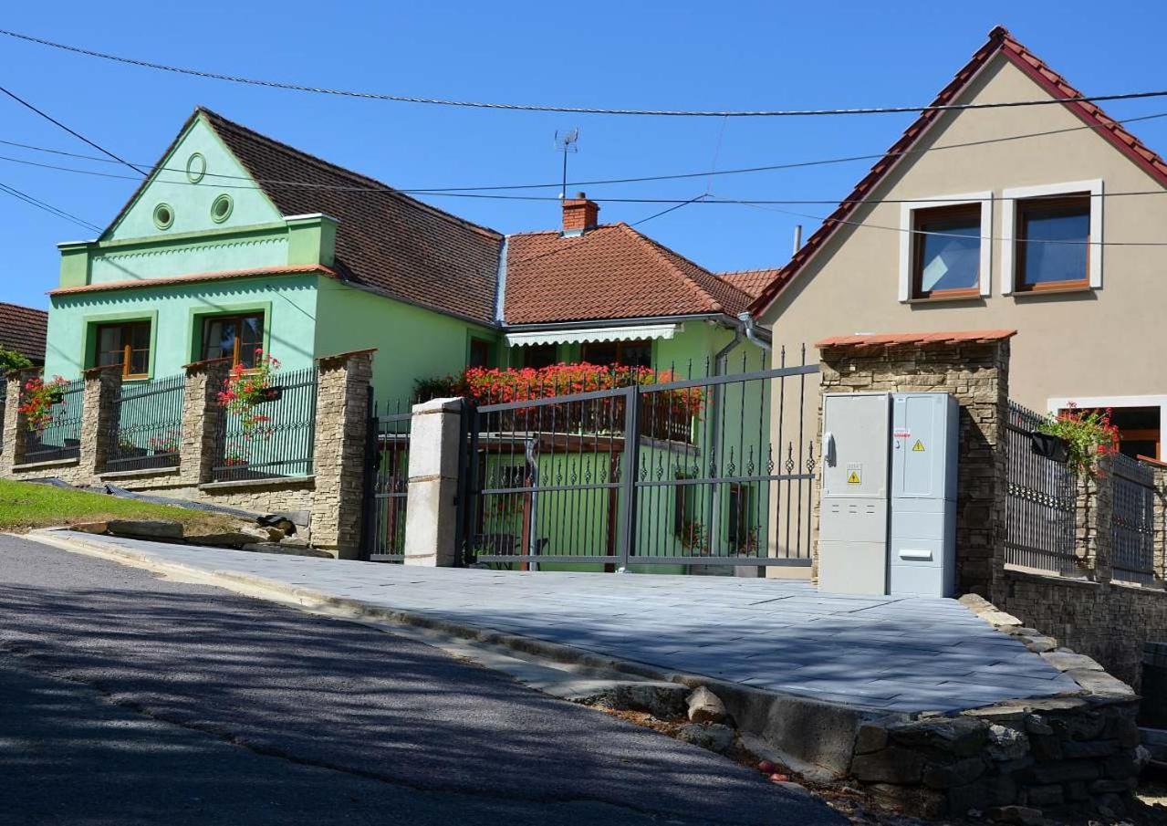 Apartmany Lukovske Domecky Lukov  Extérieur photo